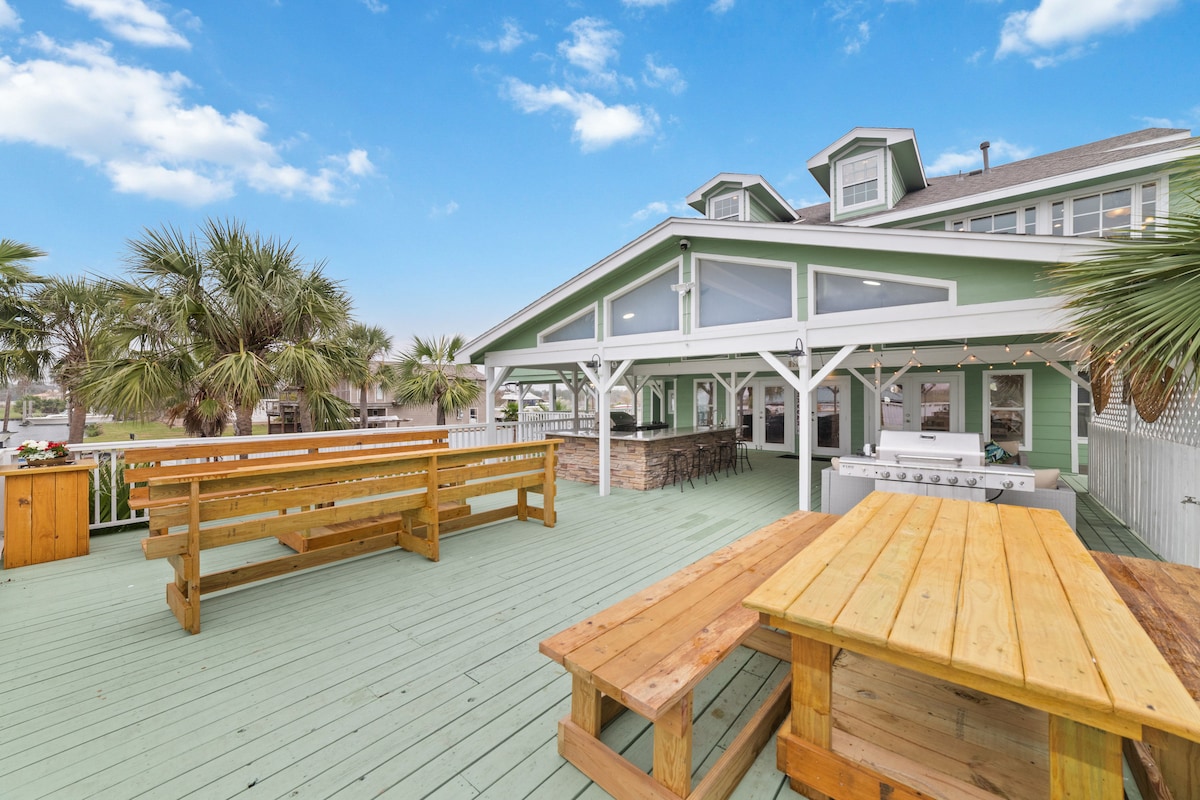 Escape Summer w/ Backyard, BBQ, Fishing & Crabbing - Photo 15