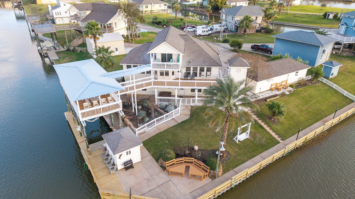 Oyster Creek Retreat-Fishing, Crabbing & Hot Tub - Photo 2